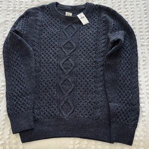 GAP Men's Dark Blue Crewneck Sweater